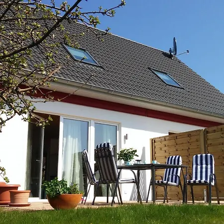 Spacious Holiday In Borgerende-rethwisch With Garden Holiday home Boergerende-Rethwisch