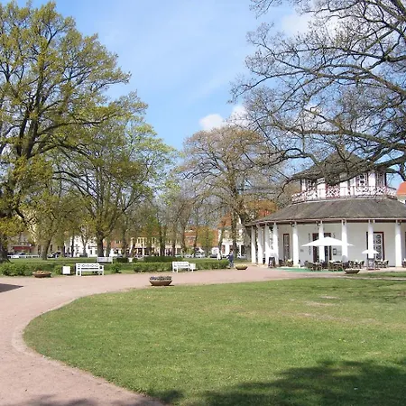 Spacious Holiday In Borgerende-rethwisch With Garden Holiday home *